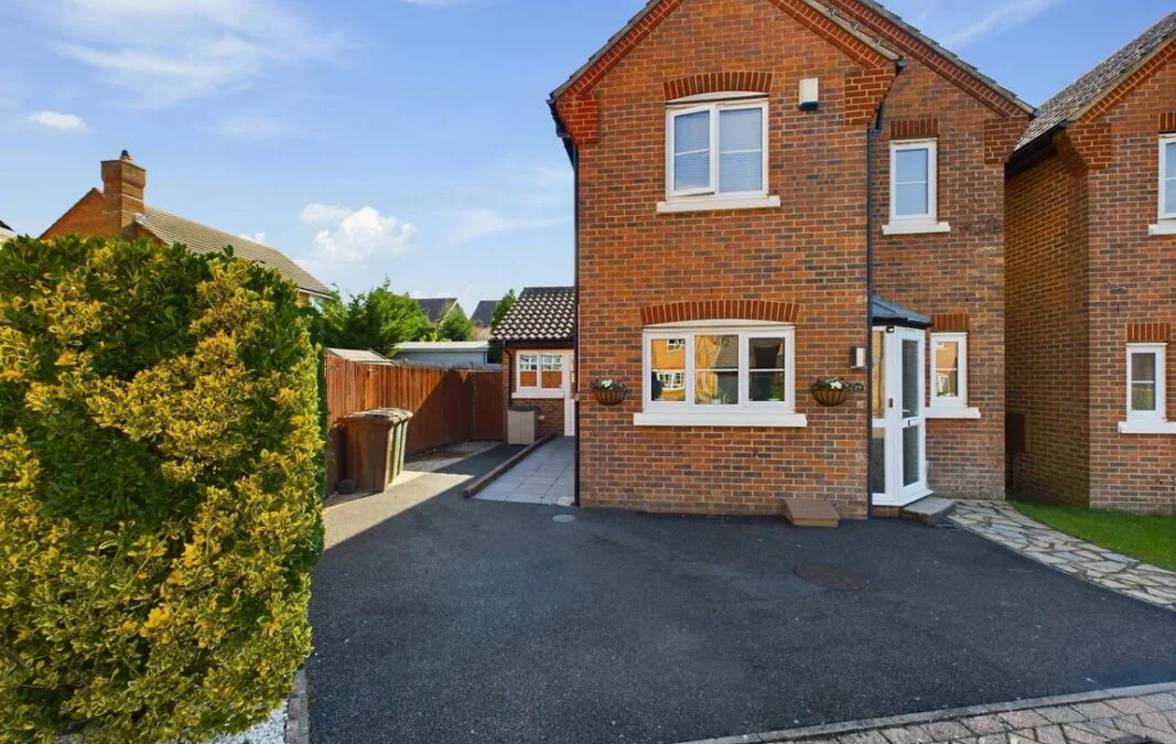 Hamble Road, Stone Cross, Pevensey, East Sussex, BN24