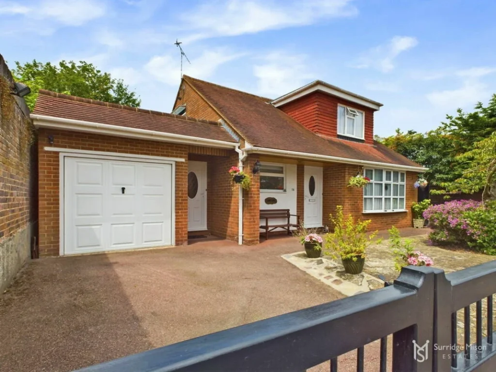 Ashburnham Road, Upperton, Eastbourne, East Sussex, BN21
