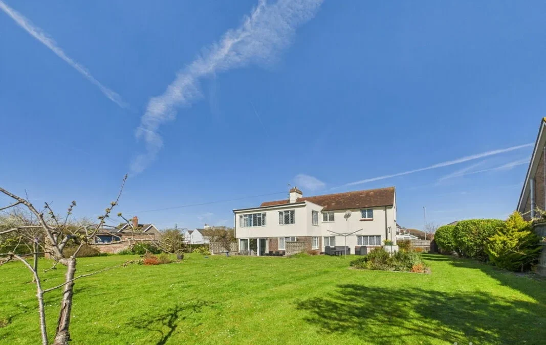 Eastbourne Road, Willingdon, East Sussex, BN20