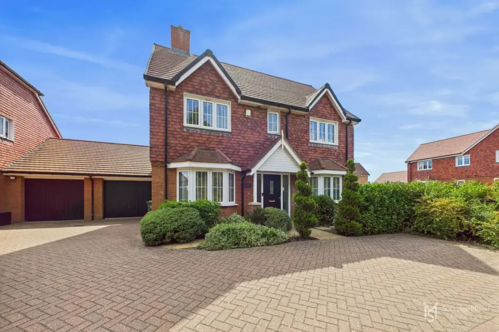 Hawthorn Way, Hellingly, Hailsham, East Sussex, BN27