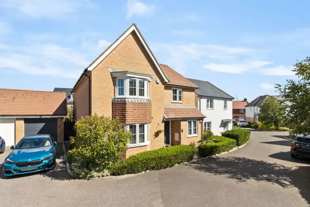 Gatcombe Crescent, Polegate, East Sussex, BN26
