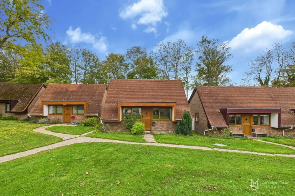 Hailsham Road, Stone Cross, Pevensey, East Sussex, BN24