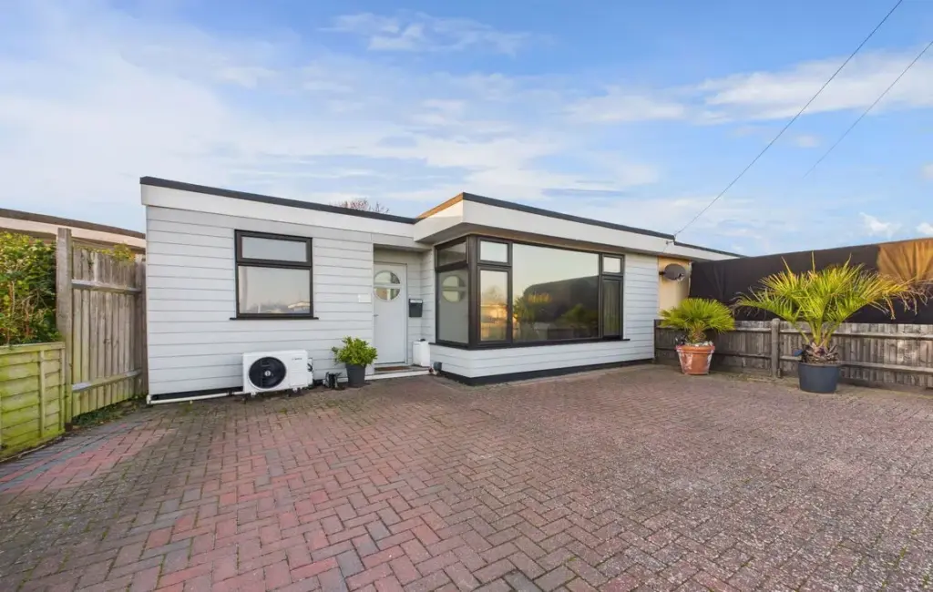 Camber Drive, Pevensey Bay, East Sussex, BN24
