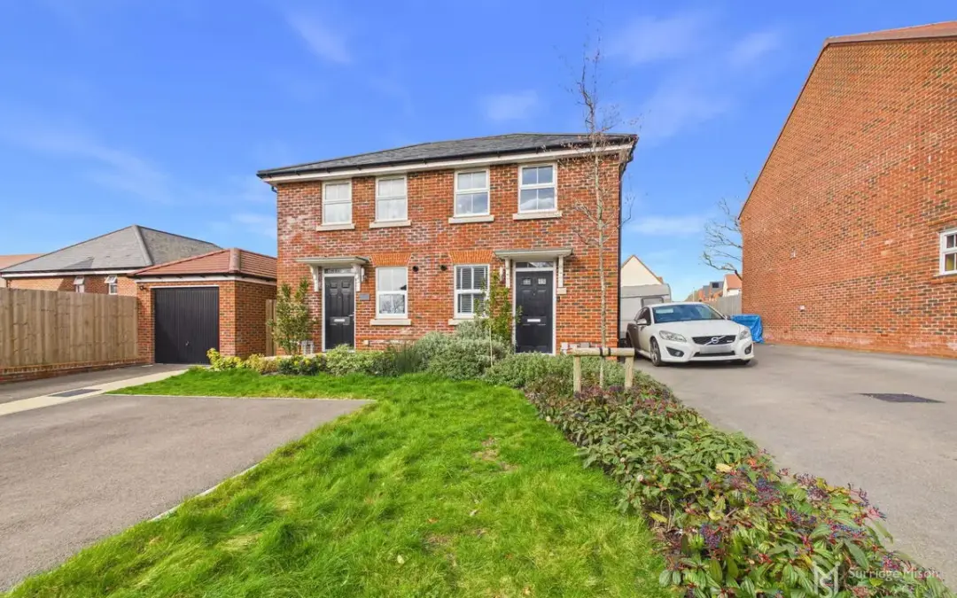 Heathfield Avenue, Hailsham, East Sussex, BN27