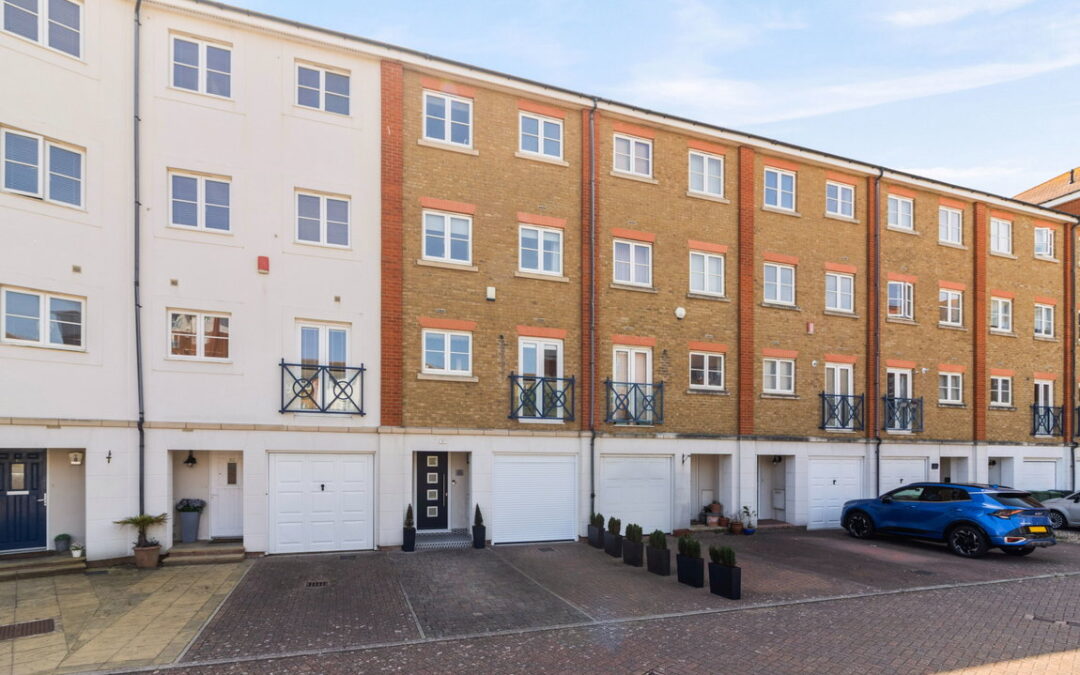 Dominica Court, Sovereign Harbour, Eastbourne, East Sussex, BN23